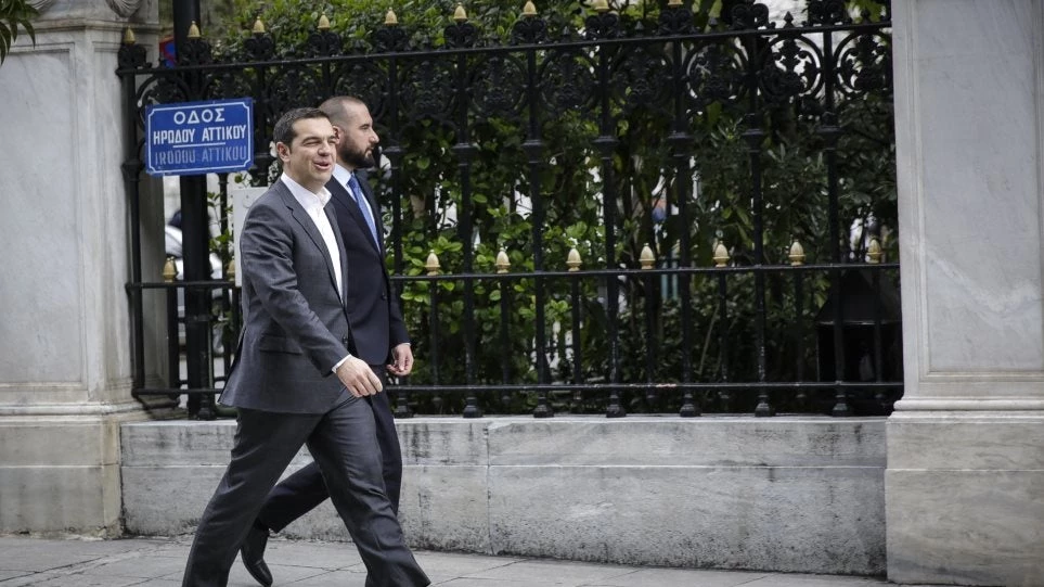 Bloomberg: Μικρής εμβέλειας ο ανασχηματισμός Τσίπρα – Ανέγγιχτα τα μεγαλύτερα υπουργεία